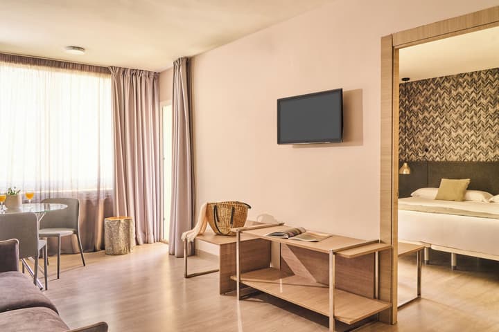 Ona Marbella Inn
