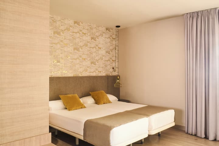 Ona Marbella Inn