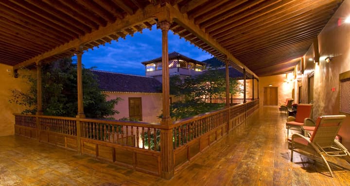 Hotel LIVVO La Quinta Roja