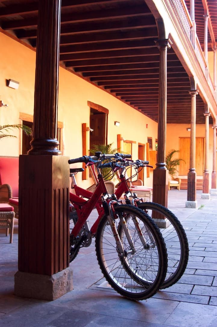 Hotel LIVVO La Quinta Roja