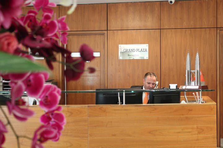 Grand Plaza Serviced Apartments