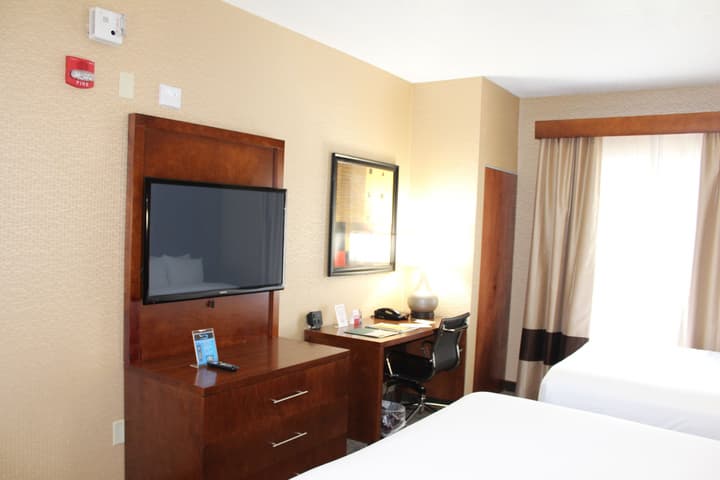 Quality Suites NYC Gateway