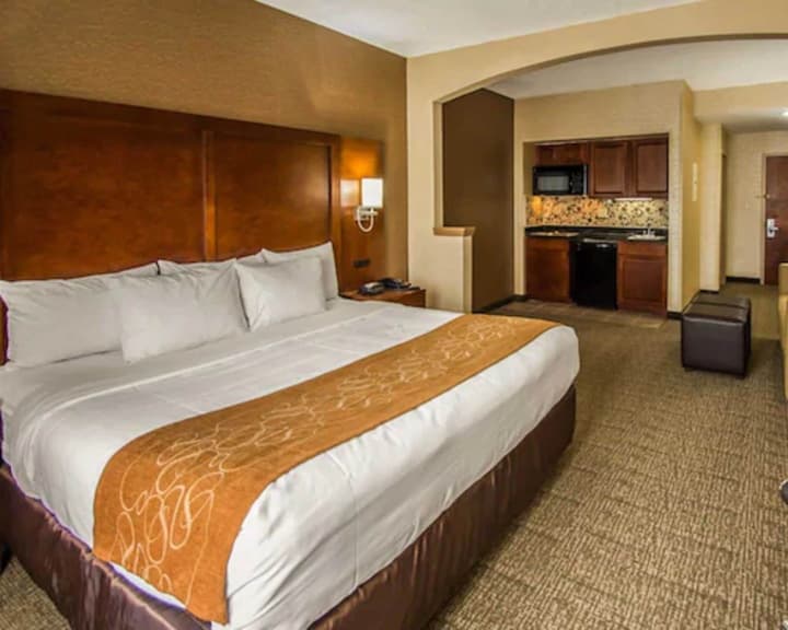 Quality Suites NYC Gateway