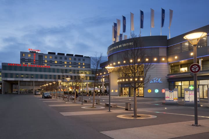Ramada Encore by Wyndham Geneva