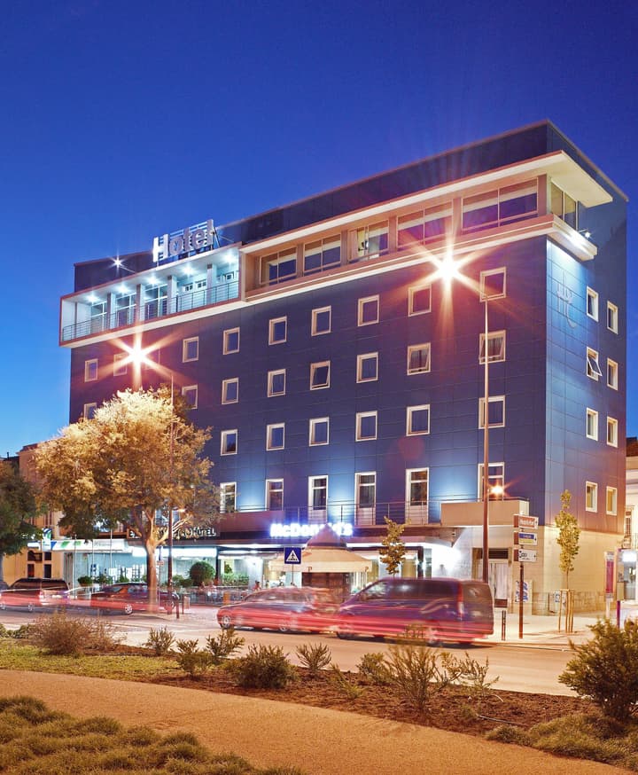 Luna Esperança Centro Hotel