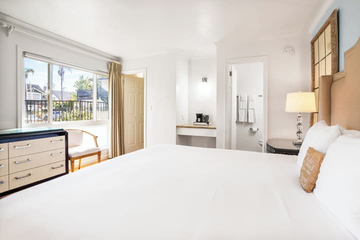 Pacific Crest Hotel Santa Barbara