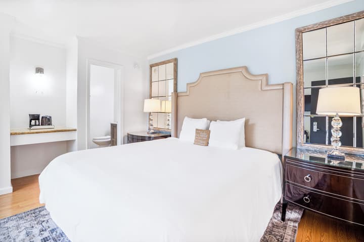 Pacific Crest Hotel Santa Barbara