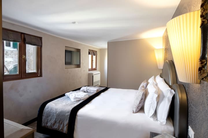 Alle Guglie Boutique Hotel