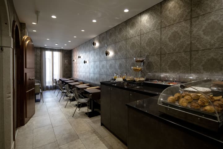 Alle Guglie Boutique Hotel