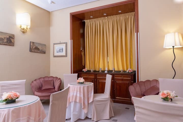 Hotel Suite Ares