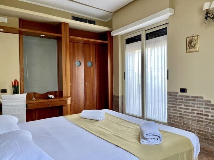 Hotel Suite Ares