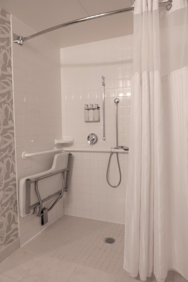 Argonaut Hotel