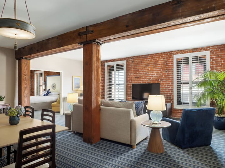 Argonaut Hotel