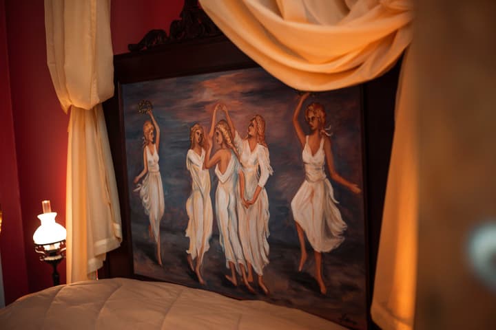 Ilion Hotel Suites