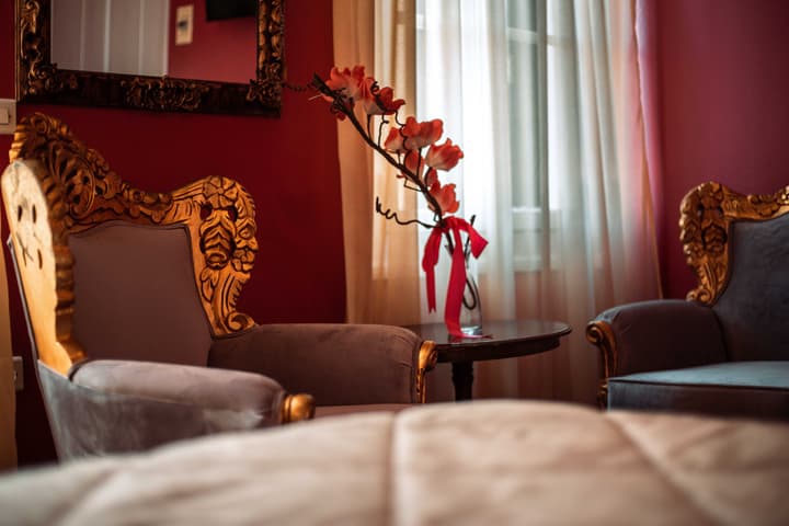 Ilion Hotel Suites