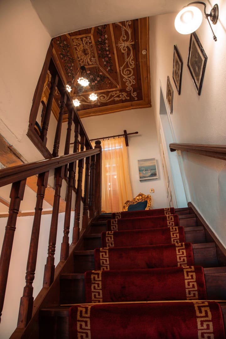 Ilion Hotel Suites