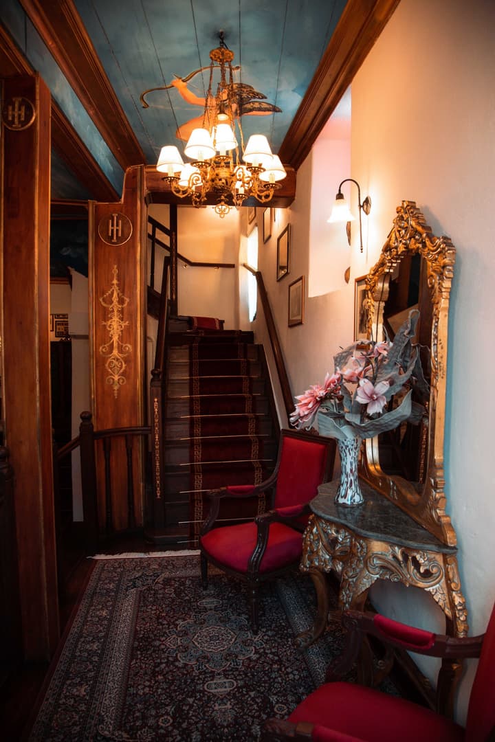 Ilion Hotel Suites