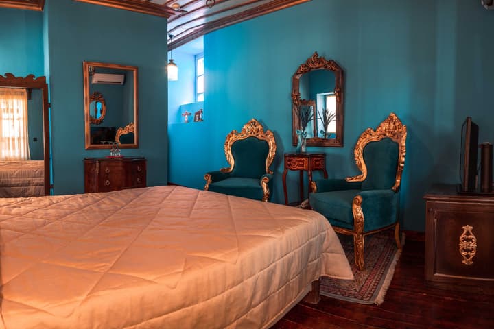 Ilion Hotel Suites