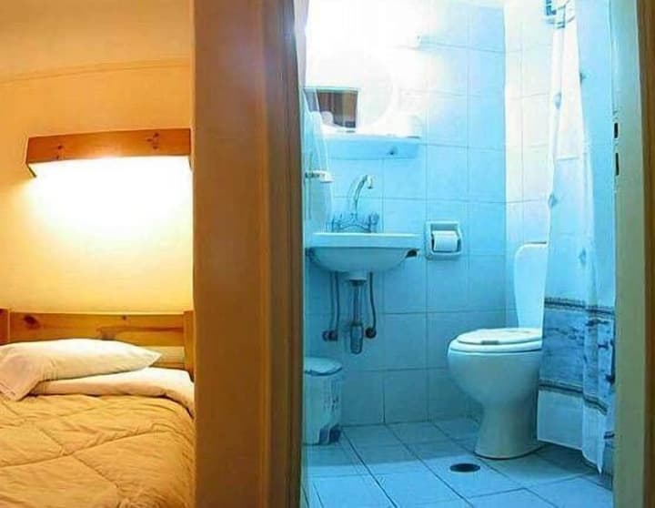 Alma Hotel