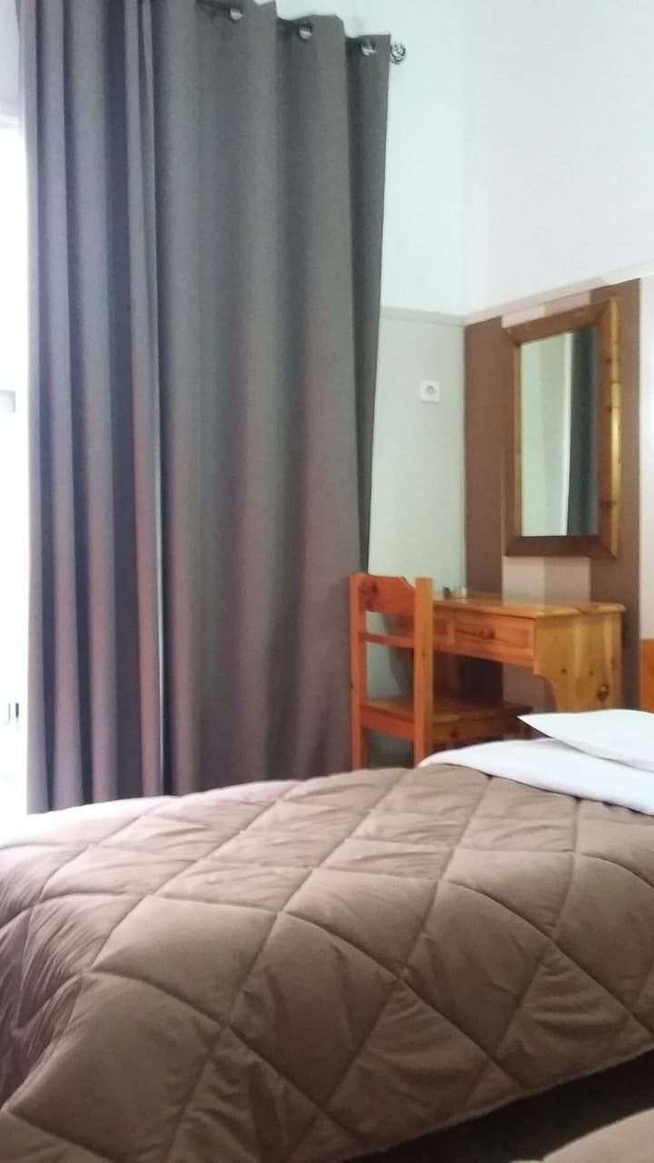 Alma Hotel