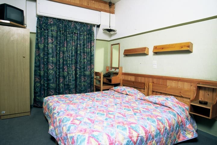 Alma Hotel