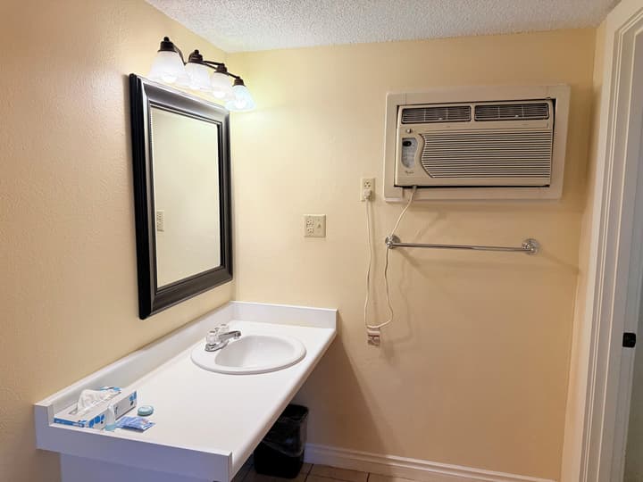 Timbers INN and Suites
