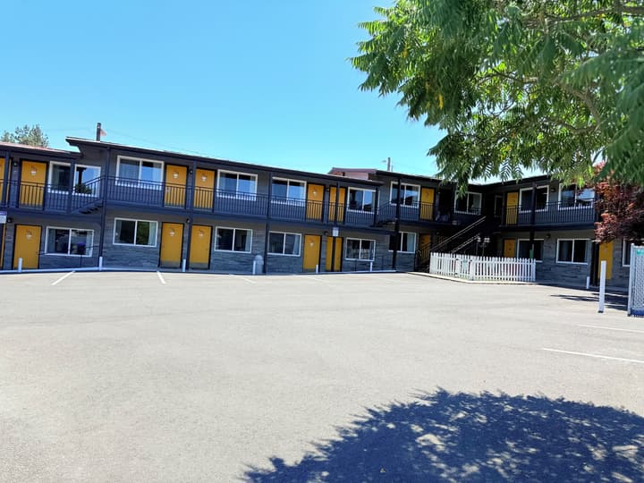 Timbers INN and Suites