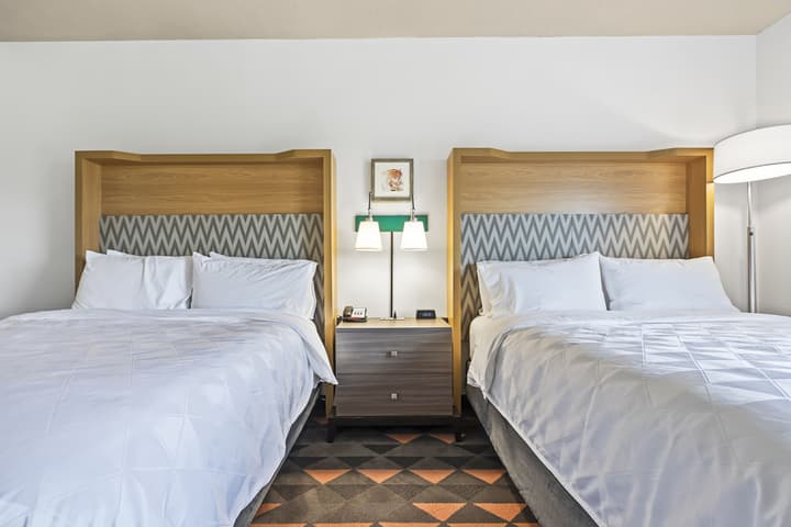 Holiday Inn St. Petersburg West by IHG