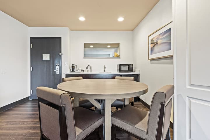 Holiday Inn St. Petersburg West by IHG