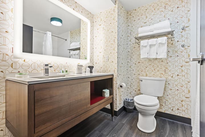 Holiday Inn St. Petersburg West by IHG