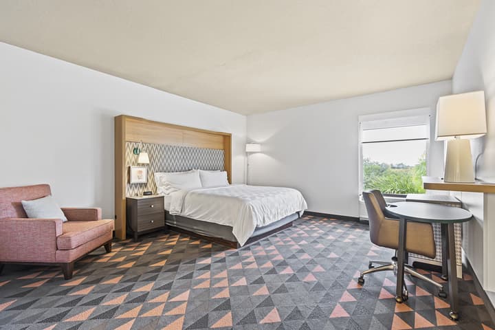 Holiday Inn St. Petersburg West by IHG