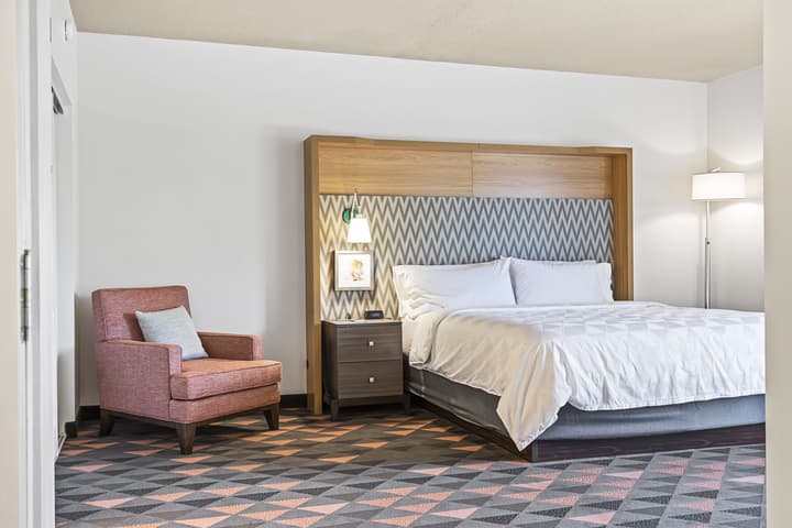 Holiday Inn St. Petersburg West by IHG
