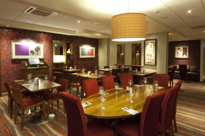 Premier Inn London Heathrow Airport T2 & T3 - Bath Road