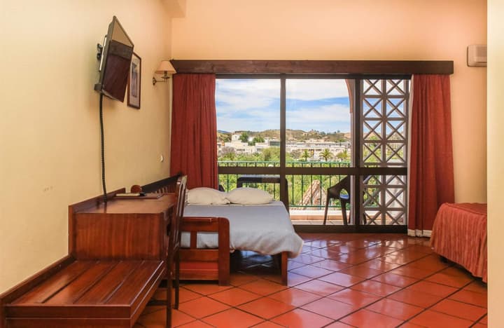 Hotel Colina Dos Mouros