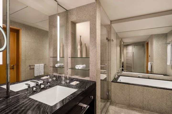 Shangri-La Dubai