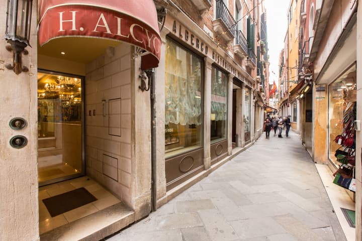 Hotel Alcyone
