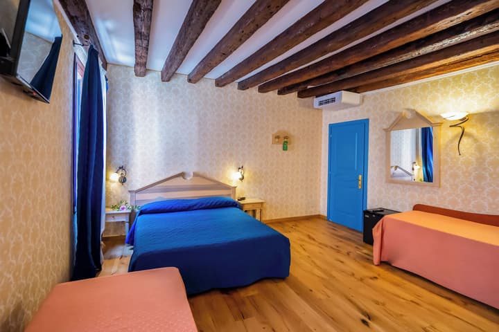 Hotel Tintoretto