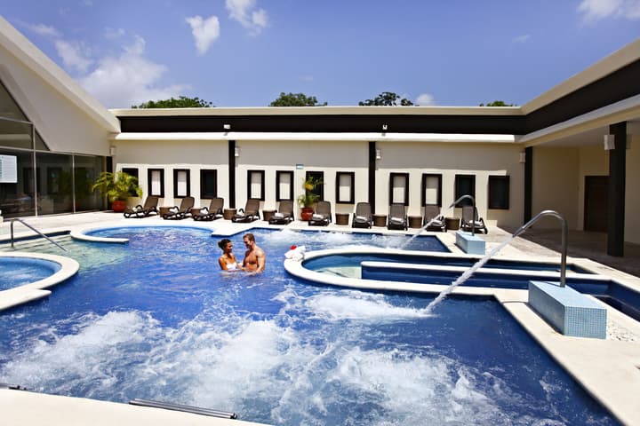 Sandos Caracol Nature Resort & Water Park All Inclusive