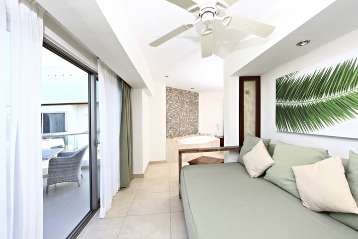 Sandos Caracol Nature Resort & Water Park All Inclusive