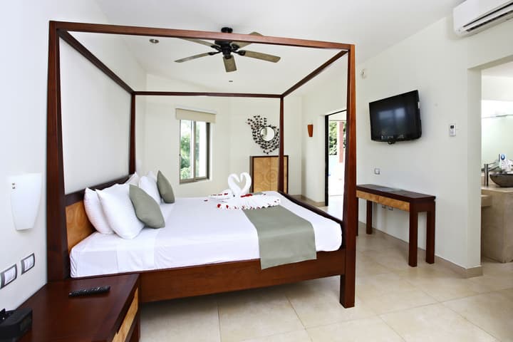 Sandos Caracol Nature Resort & Water Park All Inclusive