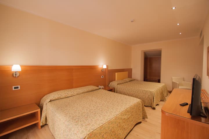 Laurentia Hotel