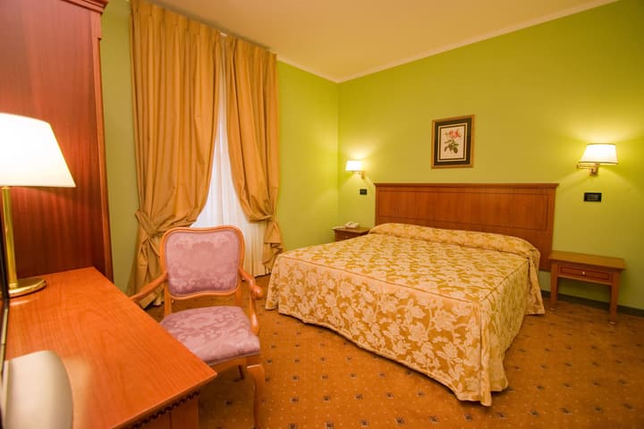 Laurentia Hotel