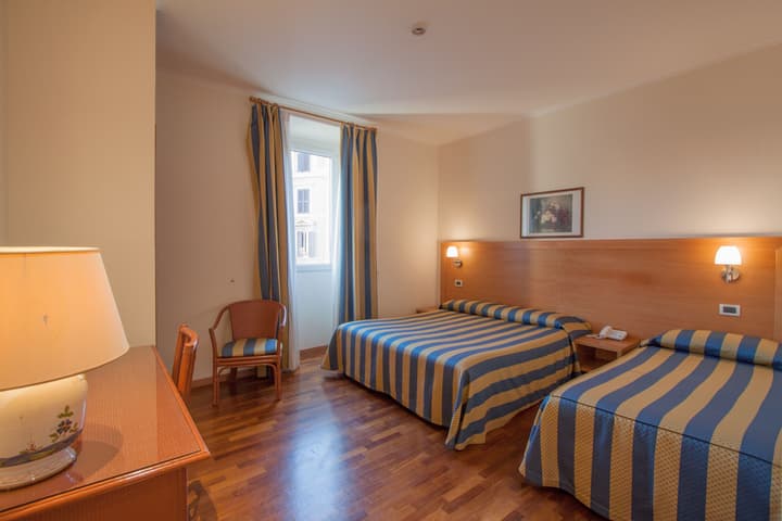 Laurentia Hotel