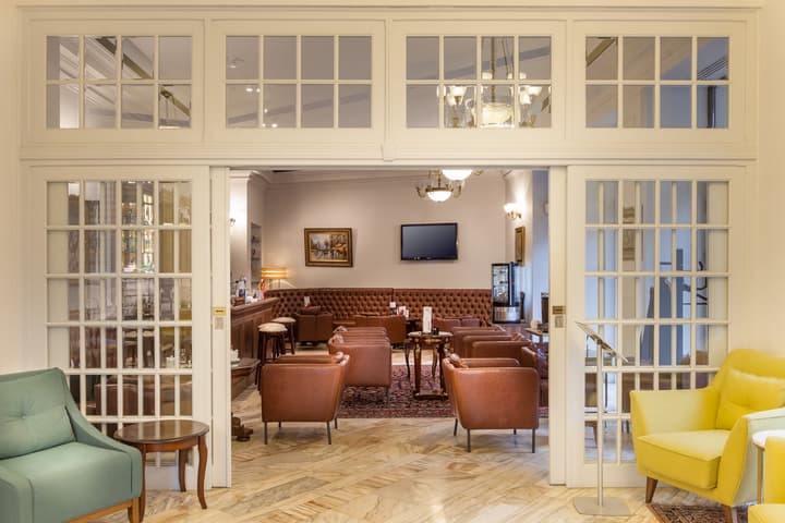 Hotel Capitol