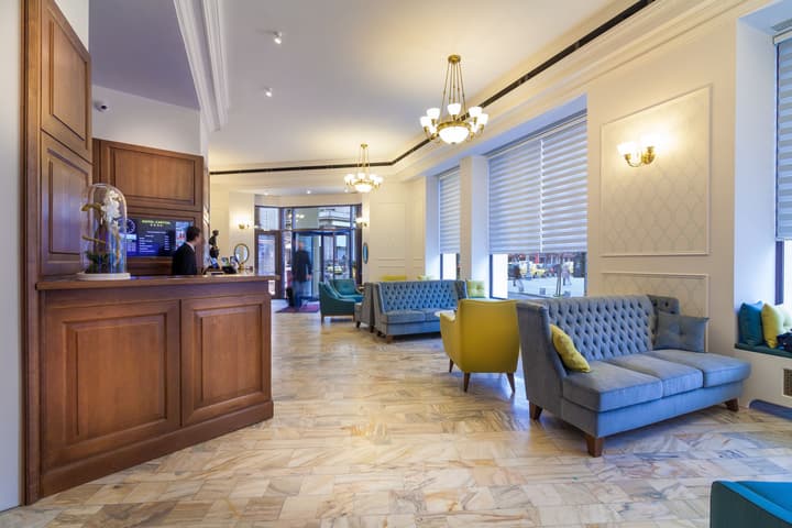 Hotel Capitol