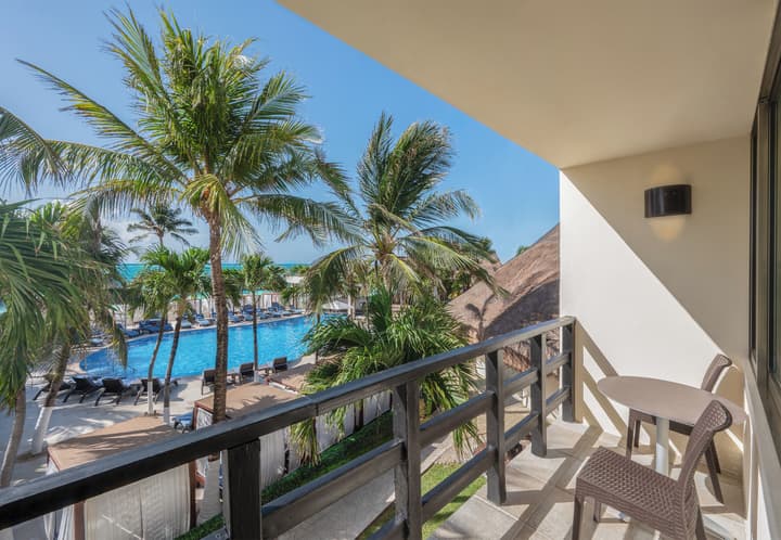 Desire Riviera Maya Resort – All Inclusive, Exclusively for Couples