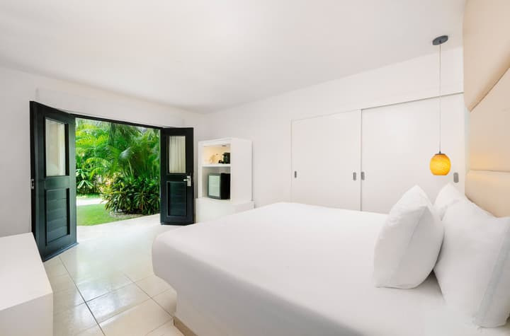 Desire Riviera Maya Resort – All Inclusive, Exclusively for Couples