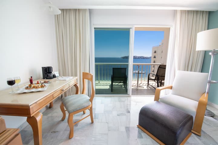 Hotel Emporio Acapulco
