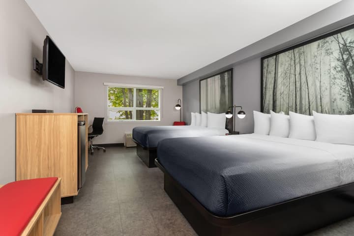 Super 8 by Wyndham Sault Ste Marie On