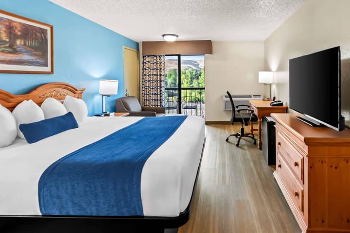 Baymont by Wyndham Yakima Riverfront